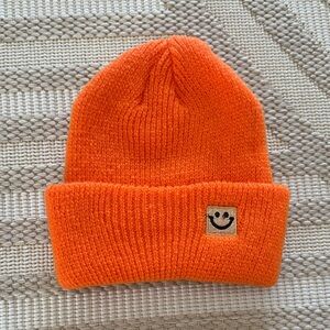 ❤️bundle price only❤️ nwot soft orange smiley beanie boutique
